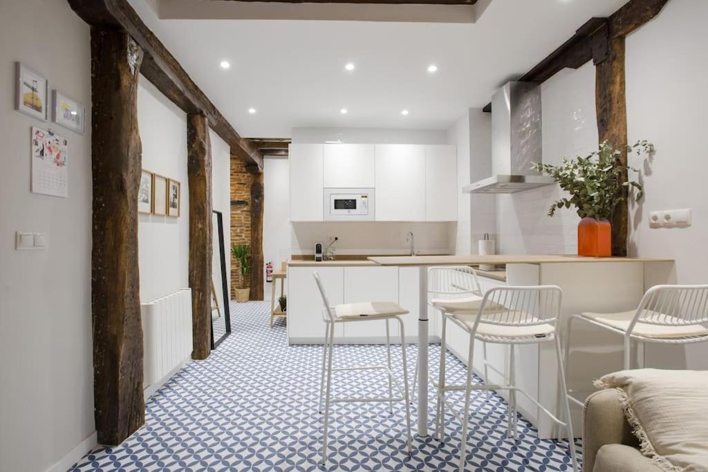 Appartamento Etxeburu Bilbao Esterno foto